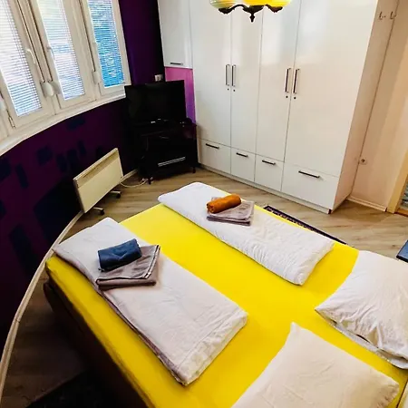 Balkan Hostel *