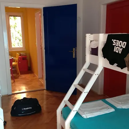 Balkan Hostel *